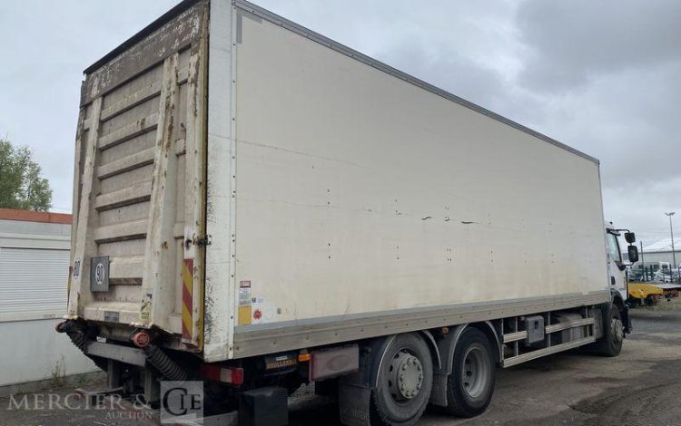 RENAULT D26 WIDE P6X2 320ch E6 FOURGON 26T HAYON BLANC ES-145-EJ