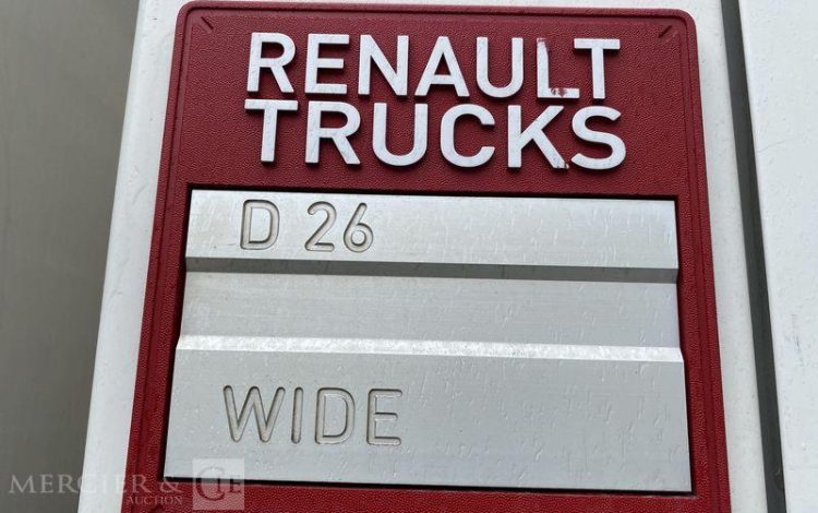 RENAULT D26 WIDE P6X2 320ch E6 FOURGON 26T HAYON BLANC ES-145-EJ