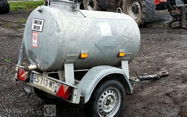 HUBIERE REMORQUE CITERNE 500L  ES-713-MT
