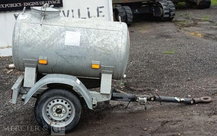HUBIERE REMORQUE CITERNE 500L  ES-713-MT