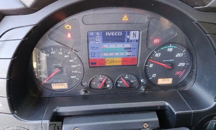 IVECO STRALIS 330E6 – ISOTHERME – EN DESIGNATION – PTAC : 19 TONNES – GAZ – 280880 KMS BLANC ES-900-YG