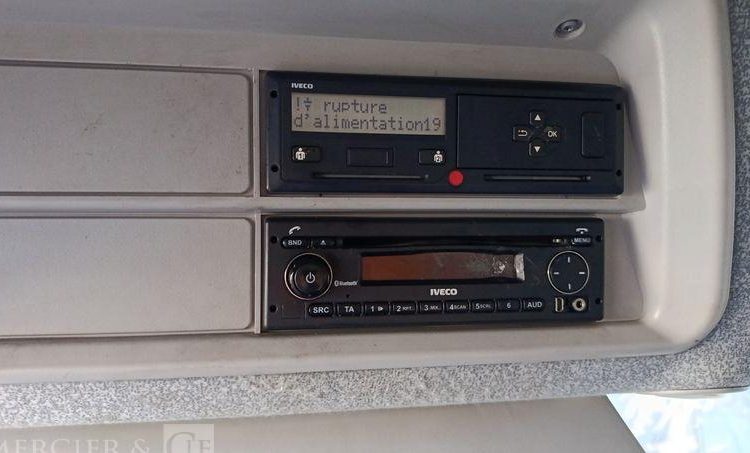 IVECO STRALIS 330E6 – ISOTHERME – EN DESIGNATION – PTAC : 19 TONNES – GAZ – 280880 KMS BLANC ES-900-YG