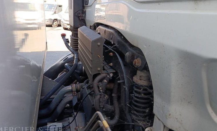 IVECO STRALIS 330E6 – ISOTHERME – EN DESIGNATION – PTAC : 19 TONNES – GAZ – 280880 KMS BLANC ES-900-YG