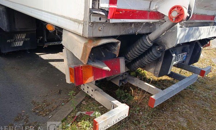 IVECO STRALIS 330E6 – ISOTHERME – EN DESIGNATION – PTAC : 19 TONNES – GAZ – 280880 KMS BLANC ES-900-YG