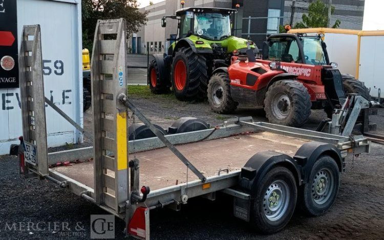 HUBIERE REMORQUE PORTE ENGIN 2 ESSIEUX – PTAC : 3,5 TONNES – ANNEE 2018  ET-424-ZB