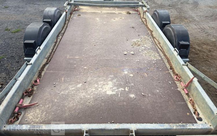 HUBIERE REMORQUE PORTE ENGIN 2 ESSIEUX – PTAC : 3,5 TONNES – ANNEE 2018  ET-424-ZB