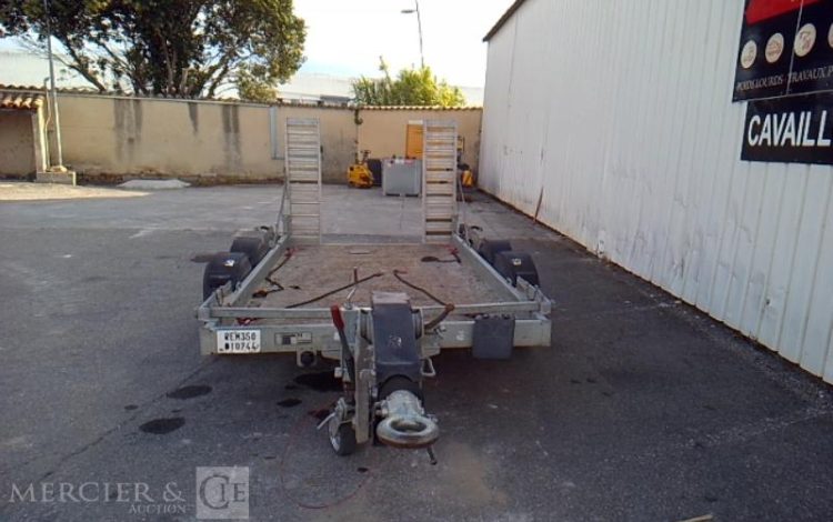 HUBIERE REMORQUE PORTE ENGIN 2T8  ET-599-KL
