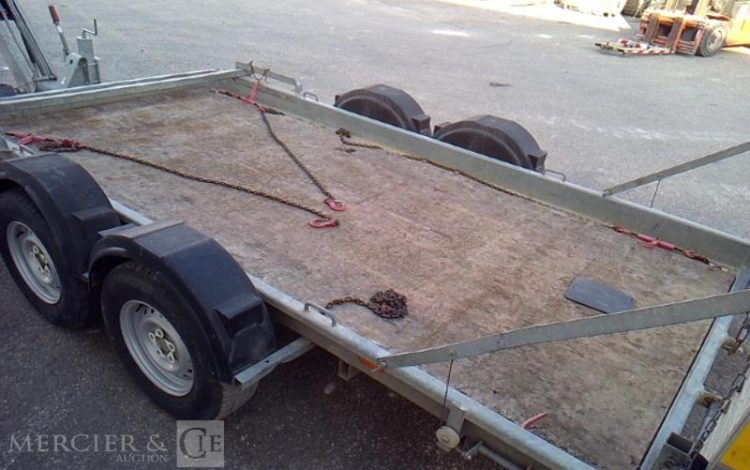HUBIERE REMORQUE PORTE ENGIN 2T8  ET-599-KL