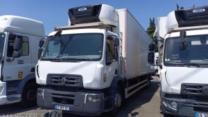 RENAULT D19 AVEC GROUPE FROID CARRIER EN DESIGNATION – DIESEL – 695786 KMS BLANC EV-967-AC