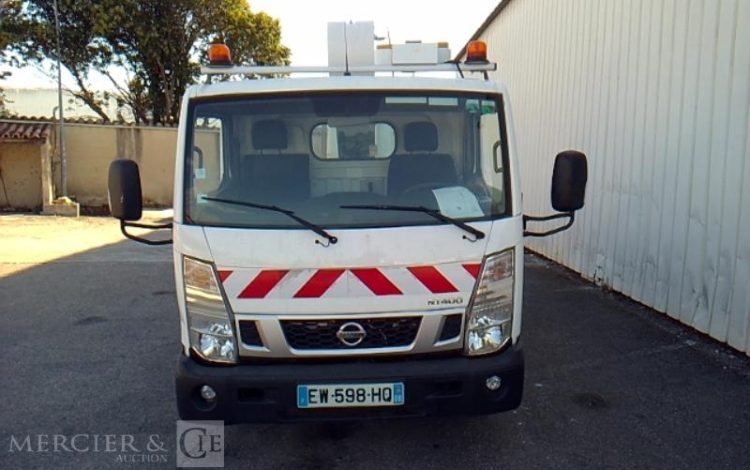 NISSAN NT400 35.13 NACELLE SUR VL 11M – 1510H – AN2018 BLANC EW-598-HQ