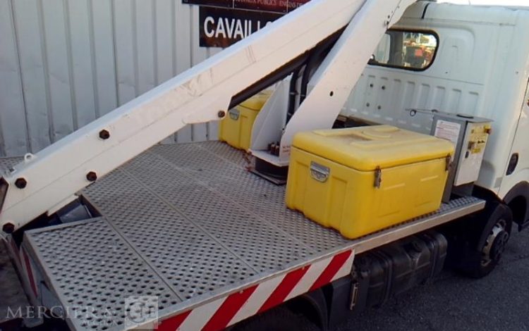 NISSAN NT400 35.13 NACELLE SUR VL 11M – 1510H – AN2018 BLANC EW-598-HQ
