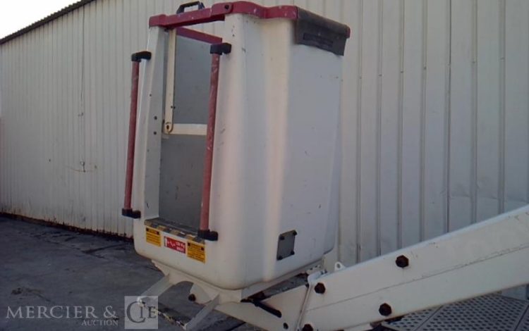 NISSAN NT400 35.13 NACELLE SUR VL 11M – 1510H – AN2018 BLANC EW-598-HQ