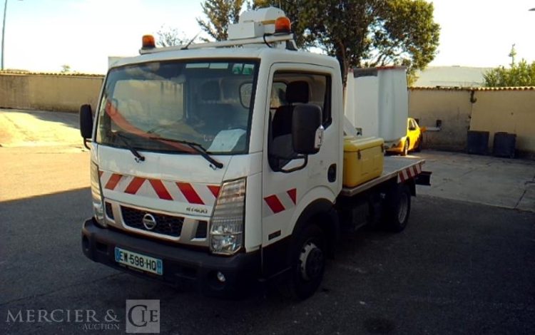 NISSAN NT400 35.13 NACELLE SUR VL 11M – 1510H – AN2018 BLANC EW-598-HQ