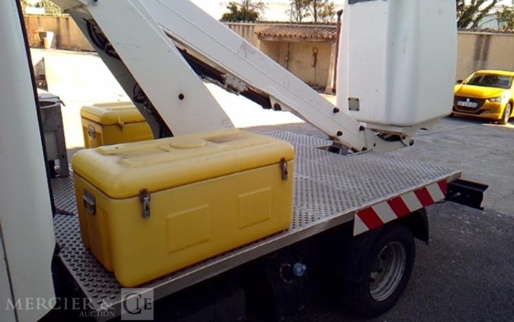 NISSAN NT400 35.13 NACELLE SUR VL 11M – 1510H – AN2018 BLANC EW-598-HQ