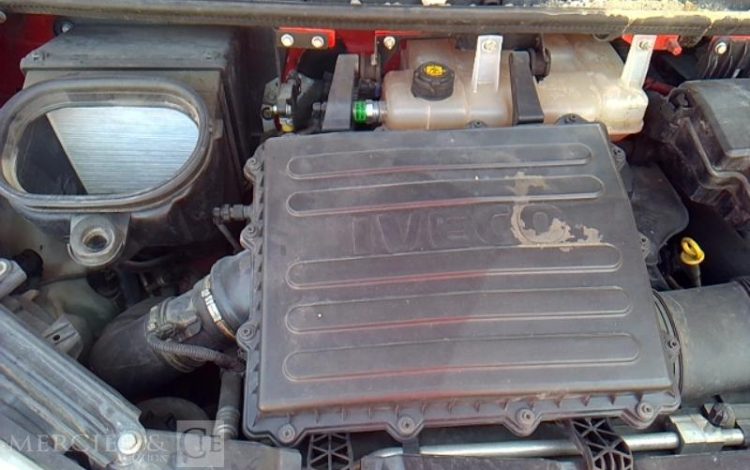 IVECO 35-120 BENNE SIMPLE CABINE COFFRE ROUGE EX-437-HA