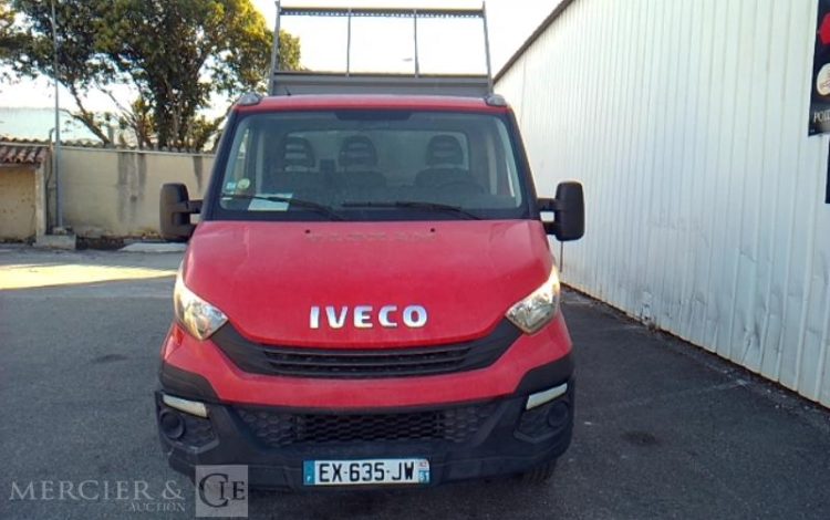 IVECO 35-120 BENNE SIMPLE CABINE COFFRE ROUGE EX-635-JW