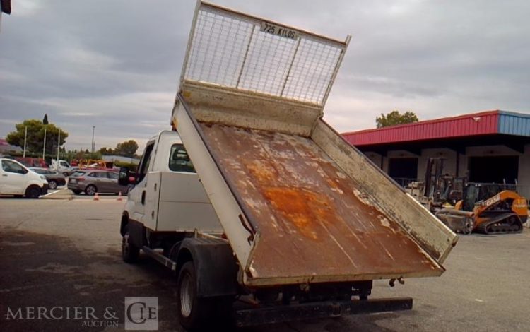 IVECO 35C14 BENNE SIMPLE CABINE COFFRE  FA-063-LQ