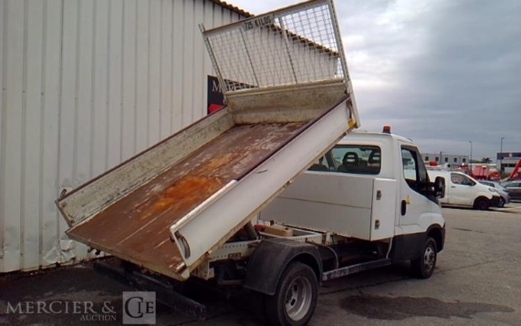 IVECO 35C14 BENNE SIMPLE CABINE COFFRE  FA-063-LQ