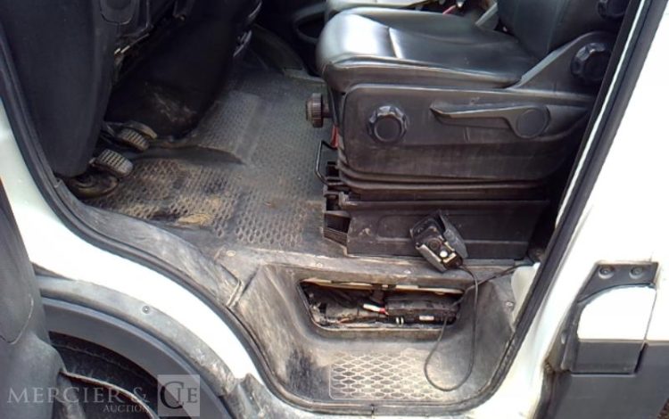 IVECO 35C14 BENNE SIMPLE CABINE COFFRE  FA-063-LQ