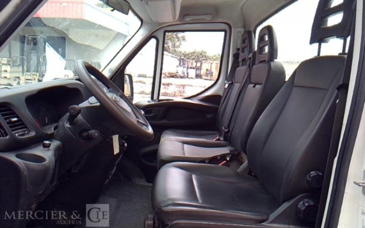 IVECO 35C14 BENNE SIMPLE CABINE COFFRE  FA-063-LQ