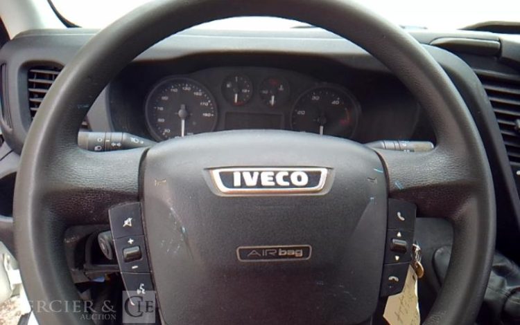 IVECO 35C14 BENNE SIMPLE CABINE COFFRE  FA-063-LQ