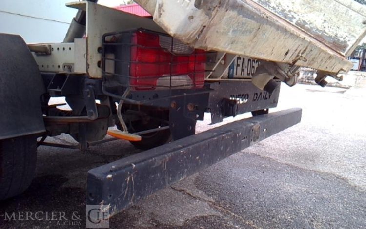 IVECO 35C14 BENNE SIMPLE CABINE COFFRE  FA-063-LQ