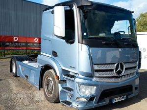 MERCEDES ACTROS 1846 PORTE VOITURE PTAC : 19 TONNES –  DIESEL – 533328 KMS – ANNEE 2018 VIOLET FA-410-WR