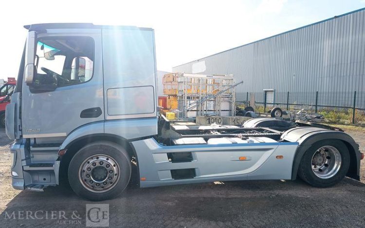 MERCEDES ACTROS 1846 PORTE VOITURE PTAC : 19 TONNES –  DIESEL – 533328 KMS – ANNEE 2018 VIOLET FA-410-WR