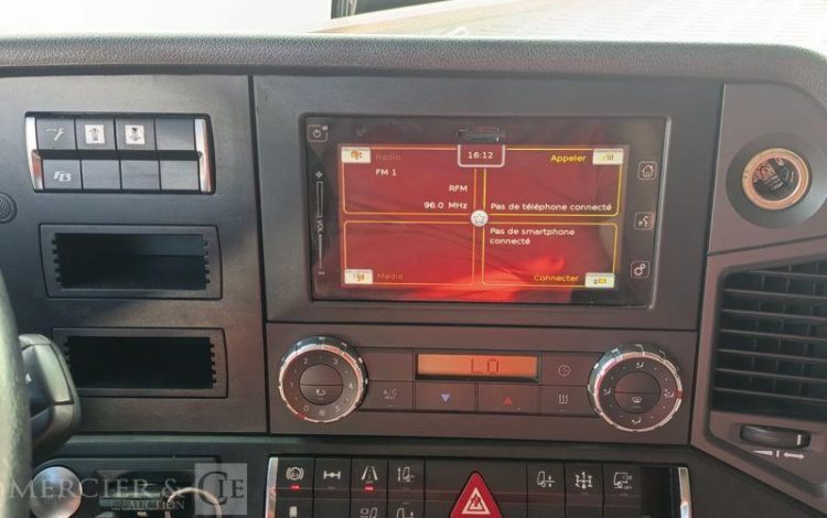 MERCEDES ACTROS 1846 PORTE VOITURE PTAC : 19 TONNES –  DIESEL – 533328 KMS – ANNEE 2018 VIOLET FA-410-WR