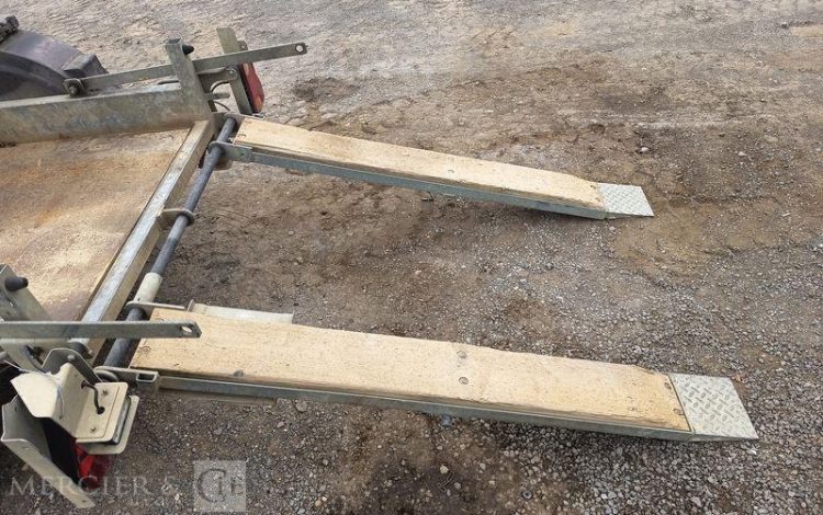 HUBIERE REMORQUE PORTE ROULANT 1 ESSIEU – PTAC : 1,3 TONNE – ANNEE 2019  FD-333-MP