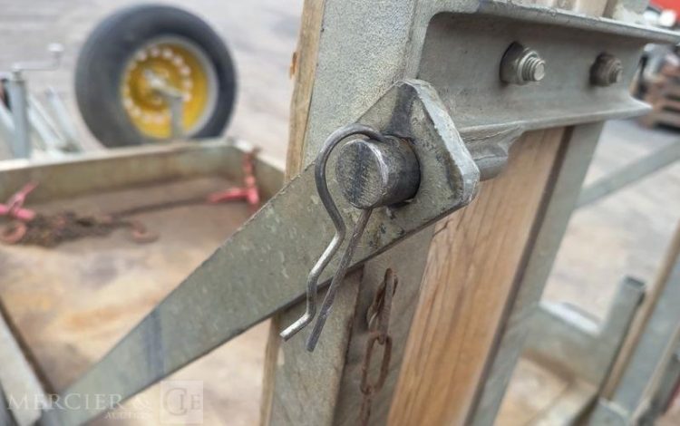 HUBIERE REMORQUE PORTE ROULANT 1 ESSIEU – PTAC : 1,3 TONNE – ANNEE 2019  FD-333-MP