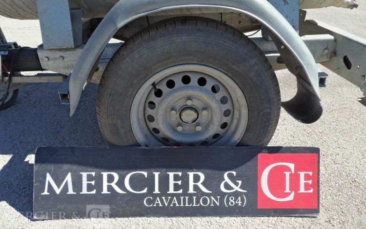 HUBIERE TONNE A EAU 1000L  FE-174-EV