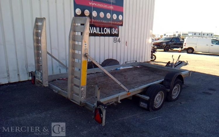 HUBIERE REMORQUE PORTE-ENGIN CU 2T8  FF-869-ZW