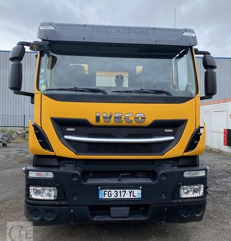 IVECO PORTEUR PORTE ENGINS STRALIS 420 DIESEL – PTAC : 32,25 T -282718 KMS – AN 2019  FG-317-YL