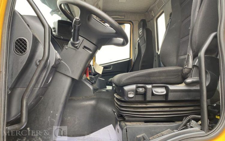 IVECO PORTEUR PORTE ENGINS STRALIS 420 DIESEL – PTAC : 32,25 T -282718 KMS – AN 2019  FG-317-YL