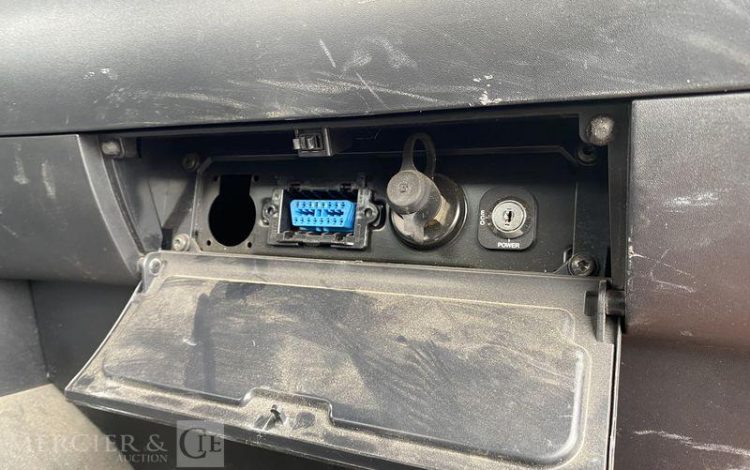 IVECO PORTEUR PORTE ENGINS STRALIS 420 DIESEL – PTAC : 32,25 T -282718 KMS – AN 2019  FG-317-YL
