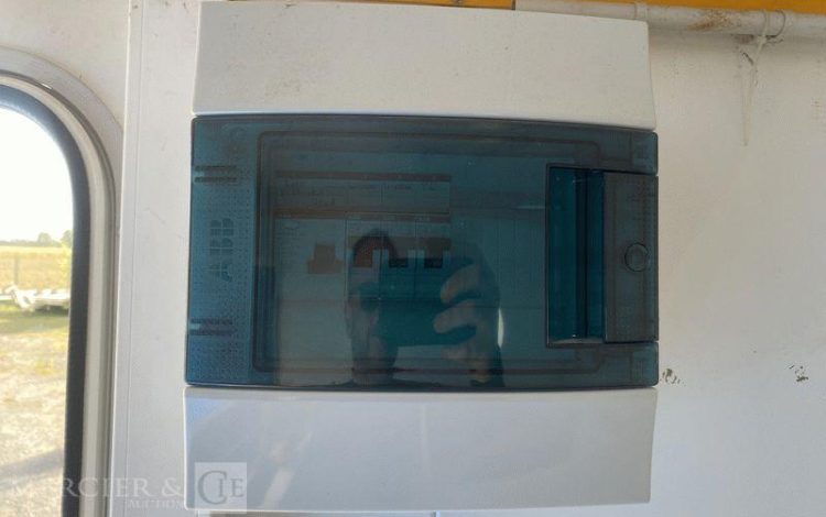 CNSE ABRIS DE CHANTIER 9M2 ISOLE + WC  FK-600-VE