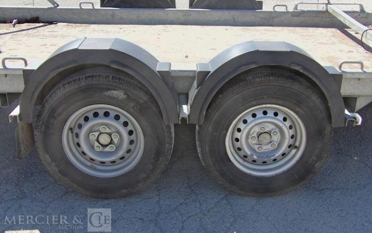 HUBIERE REMORQUE PORTE ENGIN 2T8  FM-753-YR