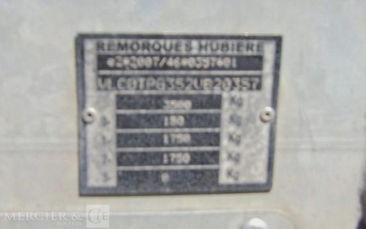 HUBIERE REMORQUE PORTE ENGIN 2T8  FP-338-JC