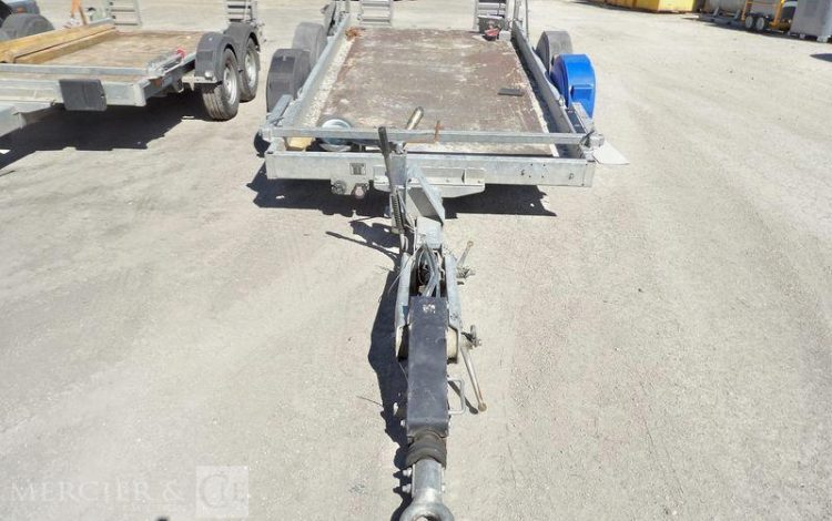 HUBIERE REMORQUE PORTE ENGIN 2T8  FP-338-JC