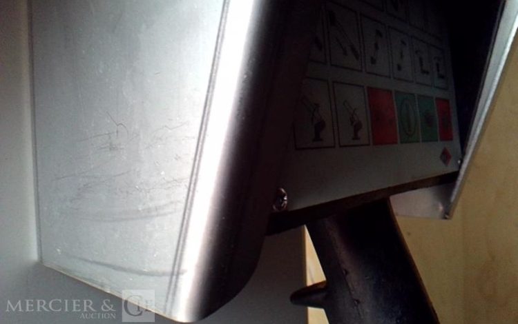 RENAULT MASTER AVEC NACELLE VERSALIFT ETL32-125 12-14M  FT-715-XV