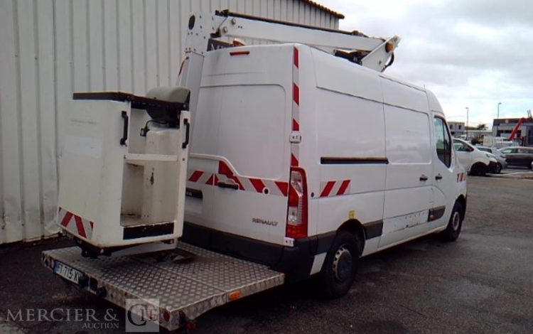 RENAULT MASTER AVEC NACELLE VERSALIFT ETL32-125 12-14M  FT-715-XV