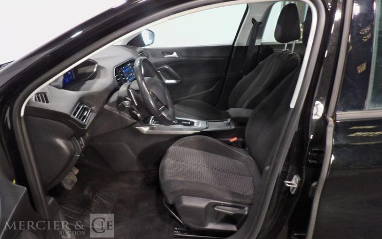 PEUGEOT 308  FV-551-HW