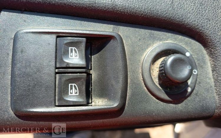 RENAULT TRAFIC 2.0 dCi 16V AVEC NACELLE KLUBB KL21B – DIESEL – 642 HEURES – ANNEE 2021 BLANC GA-092-DJ