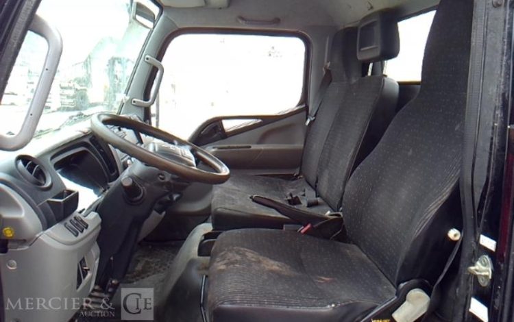 FUSO CANTER SMALL 3T5 130CV BLANC EMPT 25500  GB-536-YN