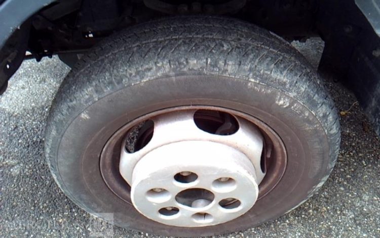 FUSO CANTER SMALL 3T5 130CV BLANC EMPT 25500  GB-536-YN