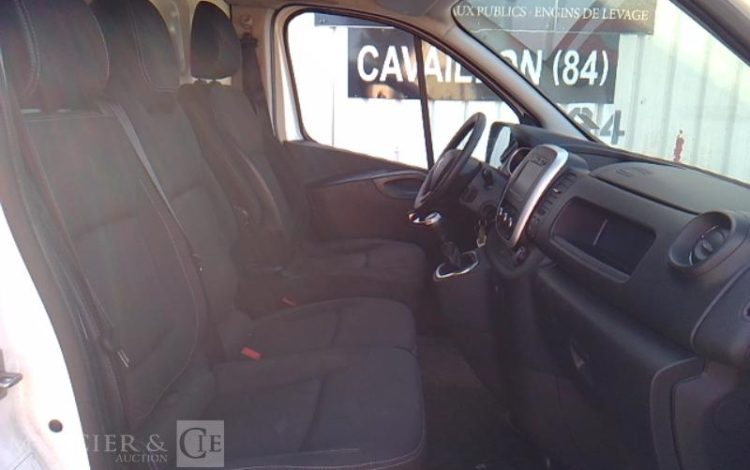 RENAULT TRAFIC GCF 1000 L1H1 120 DCI BLANC GB-592-PS