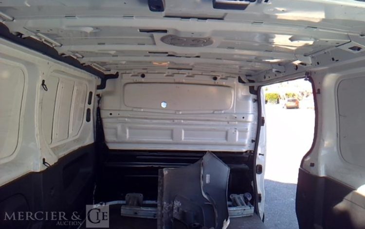 RENAULT TRAFIC GCF 1000 L1H1 120 DCI BLANC GB-592-PS