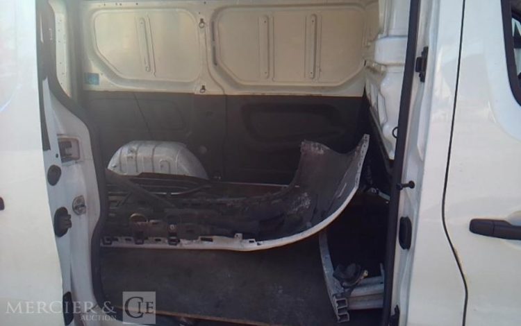 RENAULT TRAFIC GCF 1000 L1H1 120 DCI BLANC GB-592-PS