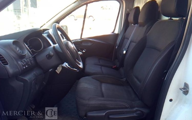 RENAULT TRAFIC GCF 1000 L1H1 120 DCI BLANC GB-592-PS